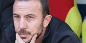 Cüneyt Dumlupınar Kimdir