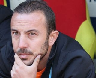 Cüneyt Dumlupınar Kimdir