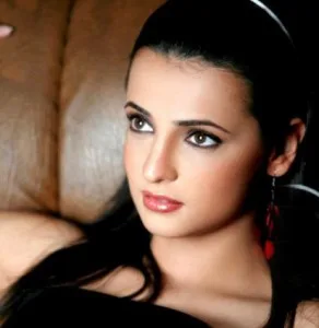 Sanaya Irani kimdir
