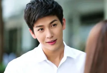 Put Puttichai Kimdir