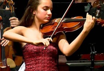 Deniz Şensoy Kimdir