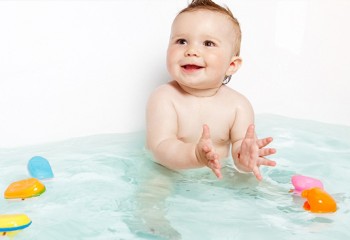 Bebeklerde Banyo Korkusunu Yenmek İçin 6 Madde