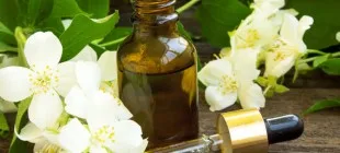 Evde Yasemin Kokulu Doğal Parfüm Yapımı