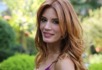 Ayça Varlıer Kimdir