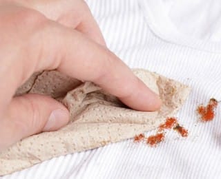 Salça Lekesi Nasıl Çıkartılır?