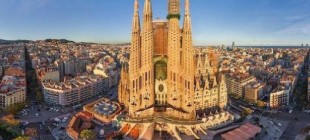 Barselona’daki Muhteşem Mimari Yapı La Sagrada Familia Hakkında