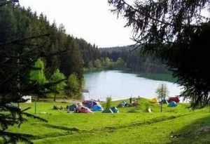 borcka-karagol-tabiat-parki-kamp-yerleri