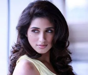 vivian-dsenanin-esi-vahbbiz-dorabjee-kimdir