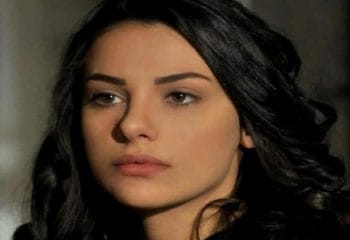 Tuvana Türkay Kimdir