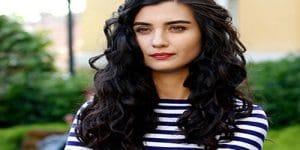 Tuba Büyüküstün Kimdir