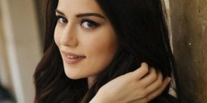 Fahriye Evcen Kimdir