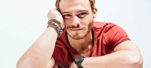 Kerem Bürsin Kimdir