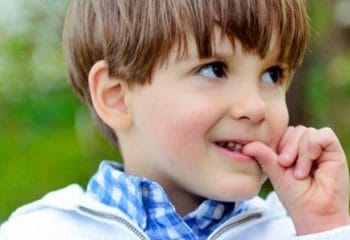 Çocuklarda Tırnak Yeme Alışkanlığı