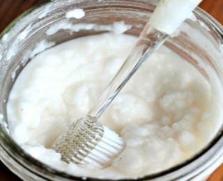 Evde Doğal Diş Macunu Nasıl Hazırlanır