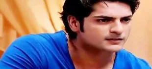 Ashish Kapoor Kimdir