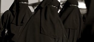Suudi Arabistan’da Kadın Olmak