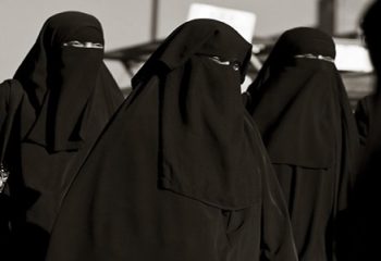 Suudi Arabistan’da Kadın Olmak