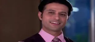 Apurva Agnihotri Kimdir