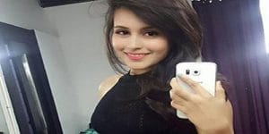 Rhea Sharma Kimdir