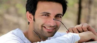 Nandish Sandhu Kimdir