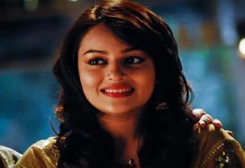 Nehalaxmi Iyer Kimdir