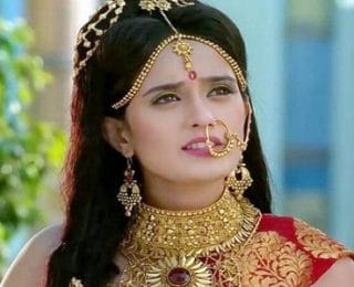 Pankhuri Awasthi Kimdir