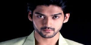 Aditya Redij Kimdir