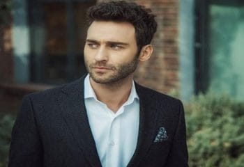 Seçkin Özdemir Kimdir