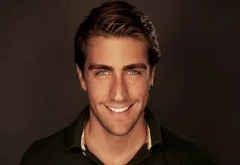 Çağlar Ertuğrul Kimdir