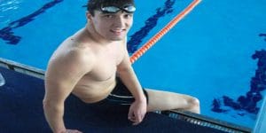 Milli Yüzücü Emre Öztürk Kimdir
