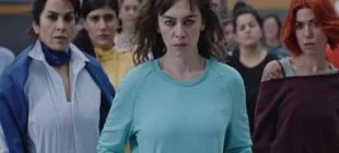 Avlu Dizisi