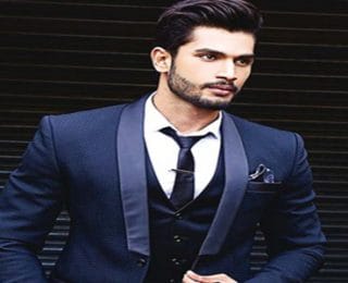 Rohit Khandelwal Kimdir