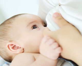 Anne Sütü İçen Bebekte Aşırı Gaz Yapan 5 Besin