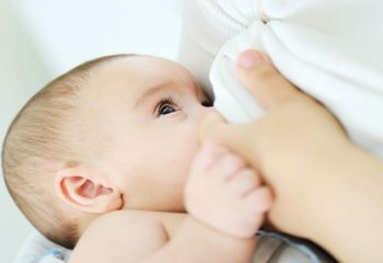 Anne Sütü İçen Bebekte Aşırı Gaz Yapan 5 Besin