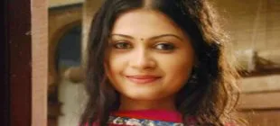 Ruchi Savarn Kimdir