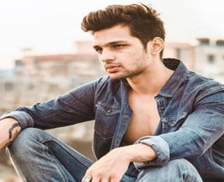 Yuvraj Thakur Kimdir
