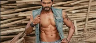 Mrunal Jain Kimdir