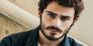 Erdem Kaynarca Kimdir