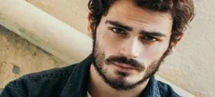 Erdem Kaynarca Kimdir