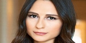 Selin Yeninci Kimdir