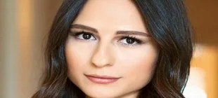 Selin Yeninci Kimdir