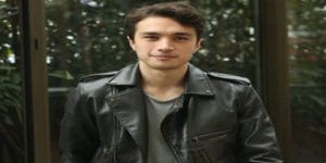 Burak Dakak Kimdir