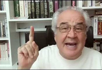 Memduh Bayraktaroğlu Kimdir