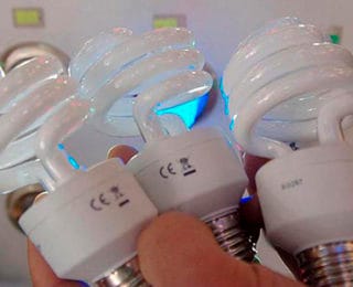 Tasarruflu Ampuller ve Floresan Lambalardaki Radyasyon