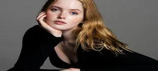 Ellie Bamber Kimdir