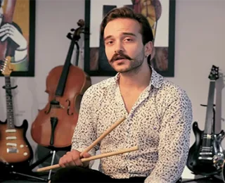 Arda Uyar Kimdir